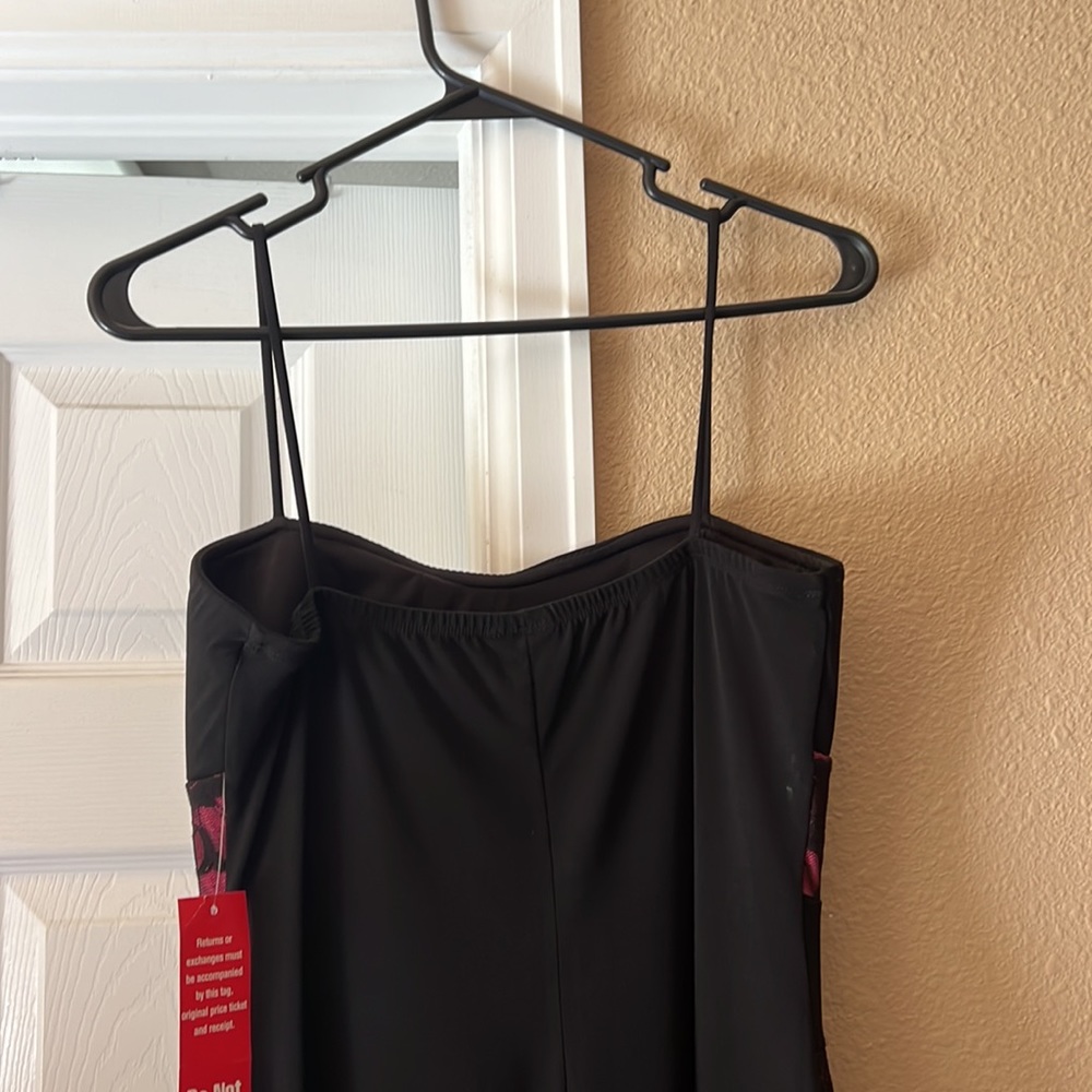 Dress - Picture 5 of 7